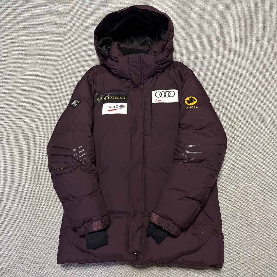 데상트 아우디 캐나다팀 사파리 다운 패딩 자켓 상품이미지2