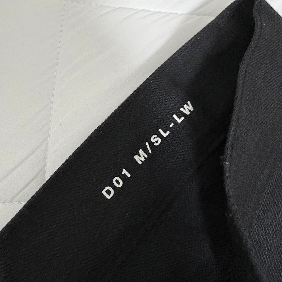 생로랑 15년도 무릎 디스진 상품이미지4