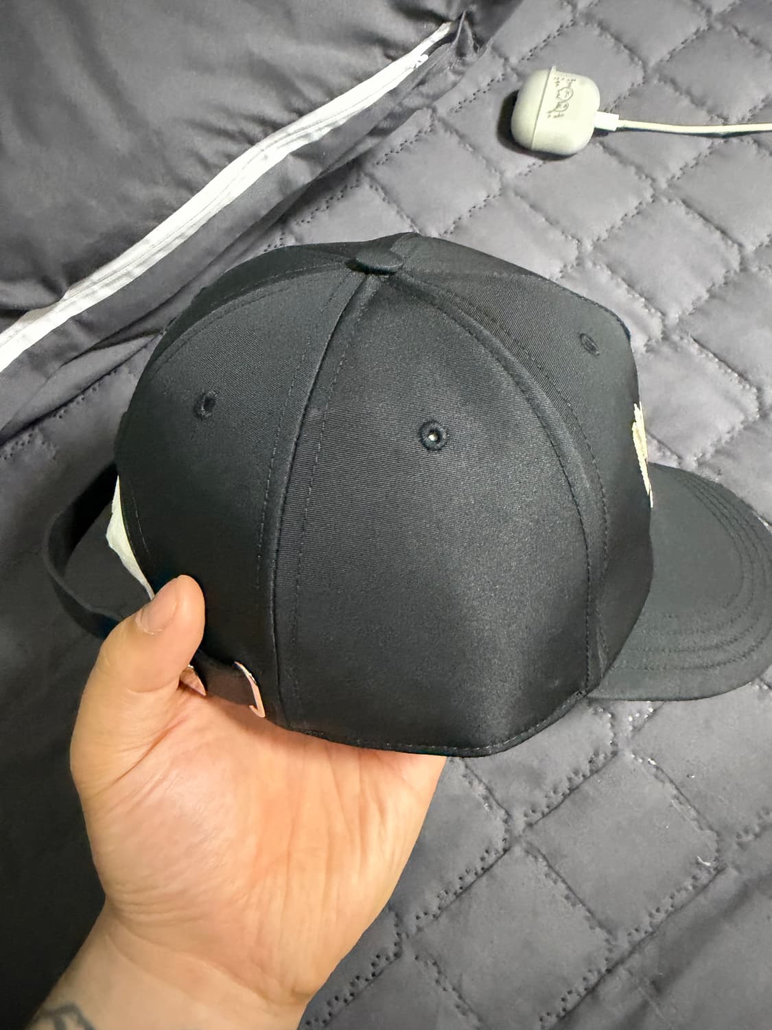 알렉산더맥퀸 모자팝니다 상품이미지2