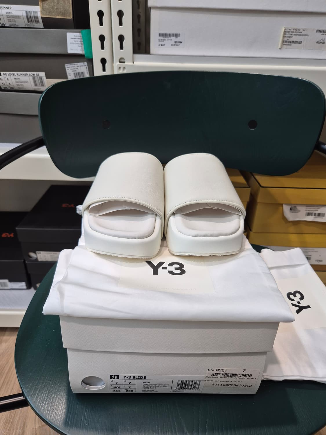 Y-3 슬라이드 샌들 화이트 상품이미지2