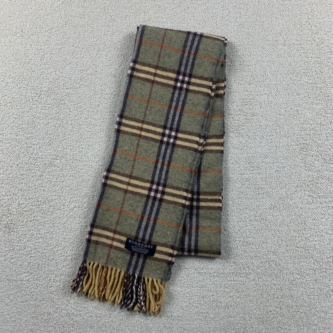 버버리 올리브그린 노바체크 램스울 머플러 상품이미지3