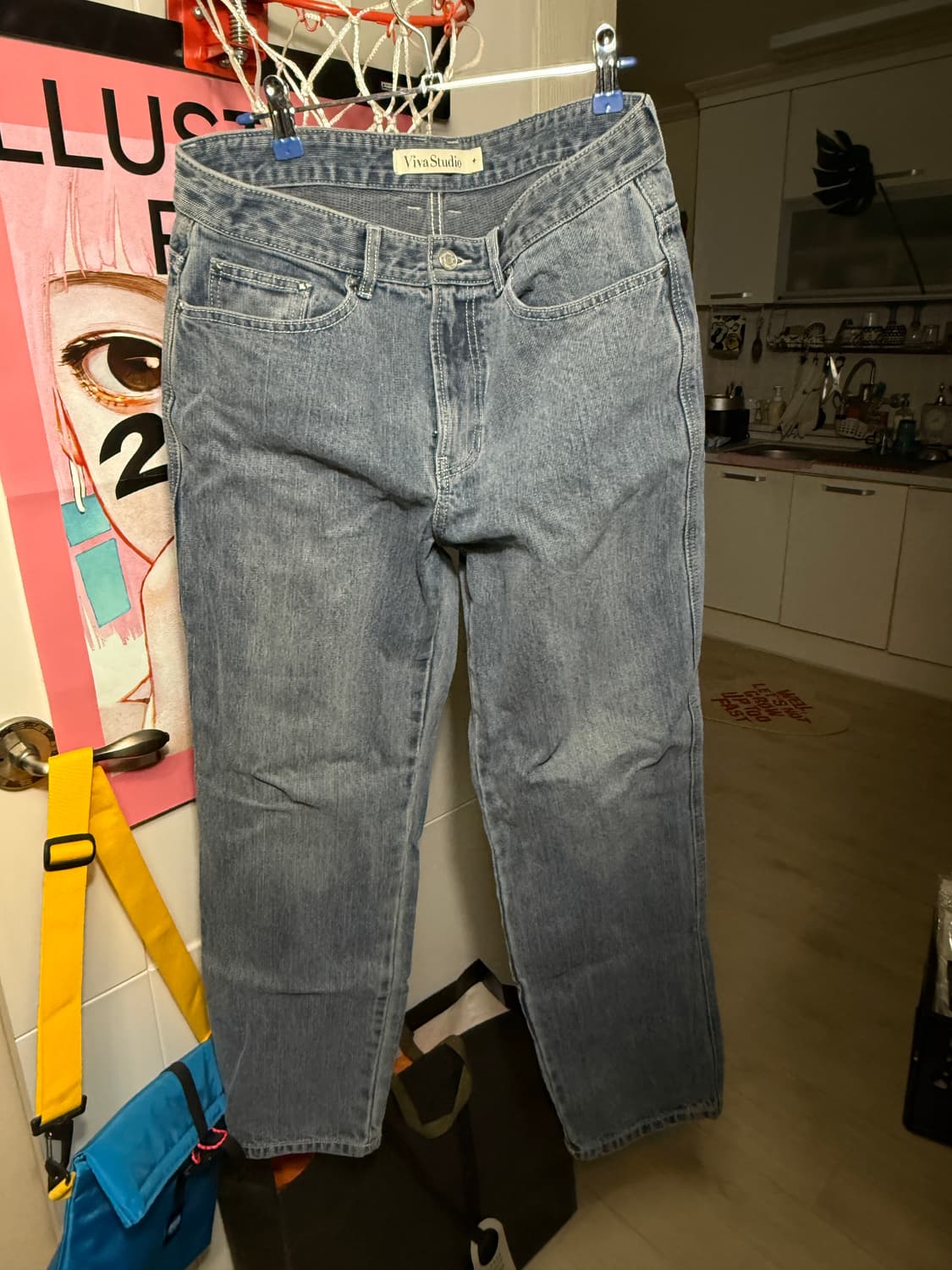 비바스튜디오 스트레이트 청바지 미착용 판매 합니다. 상품이미지1