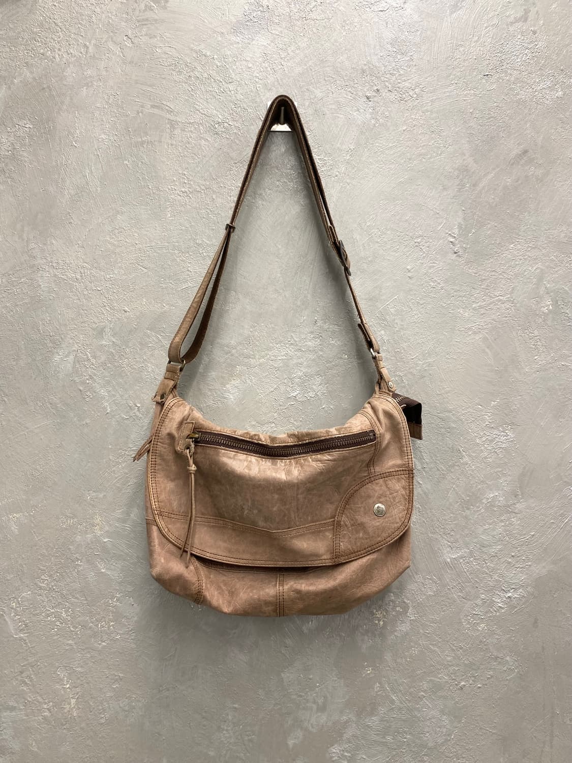 [37*24] LA Galleria 재팬 메이드 레더 크로스백 상품이미지1