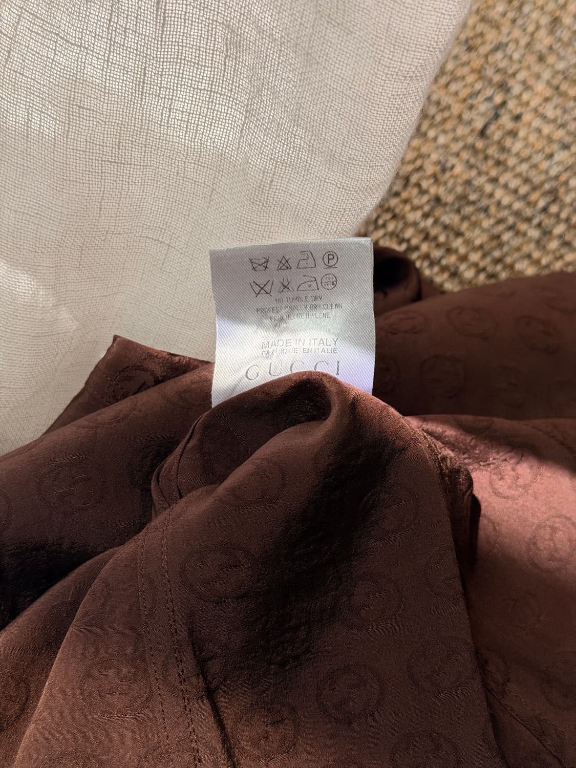 구찌 silk brown logo shirts 상품이미지9