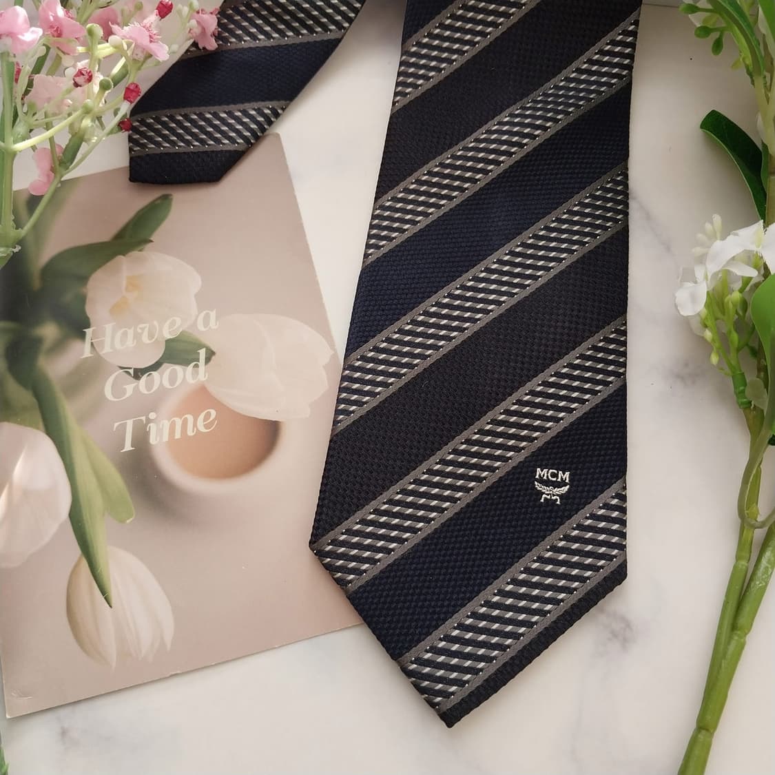 MCM 실크 스트라이프 텍스처 넥타이 8.1cm A+등급 K1553
 상품이미지4