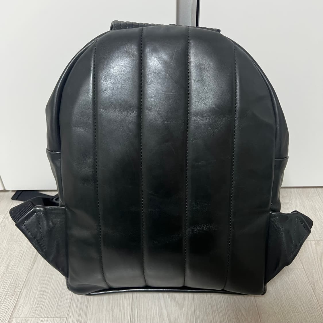 사일런트 바이 다미르도마 가죽 백팩 상품이미지3