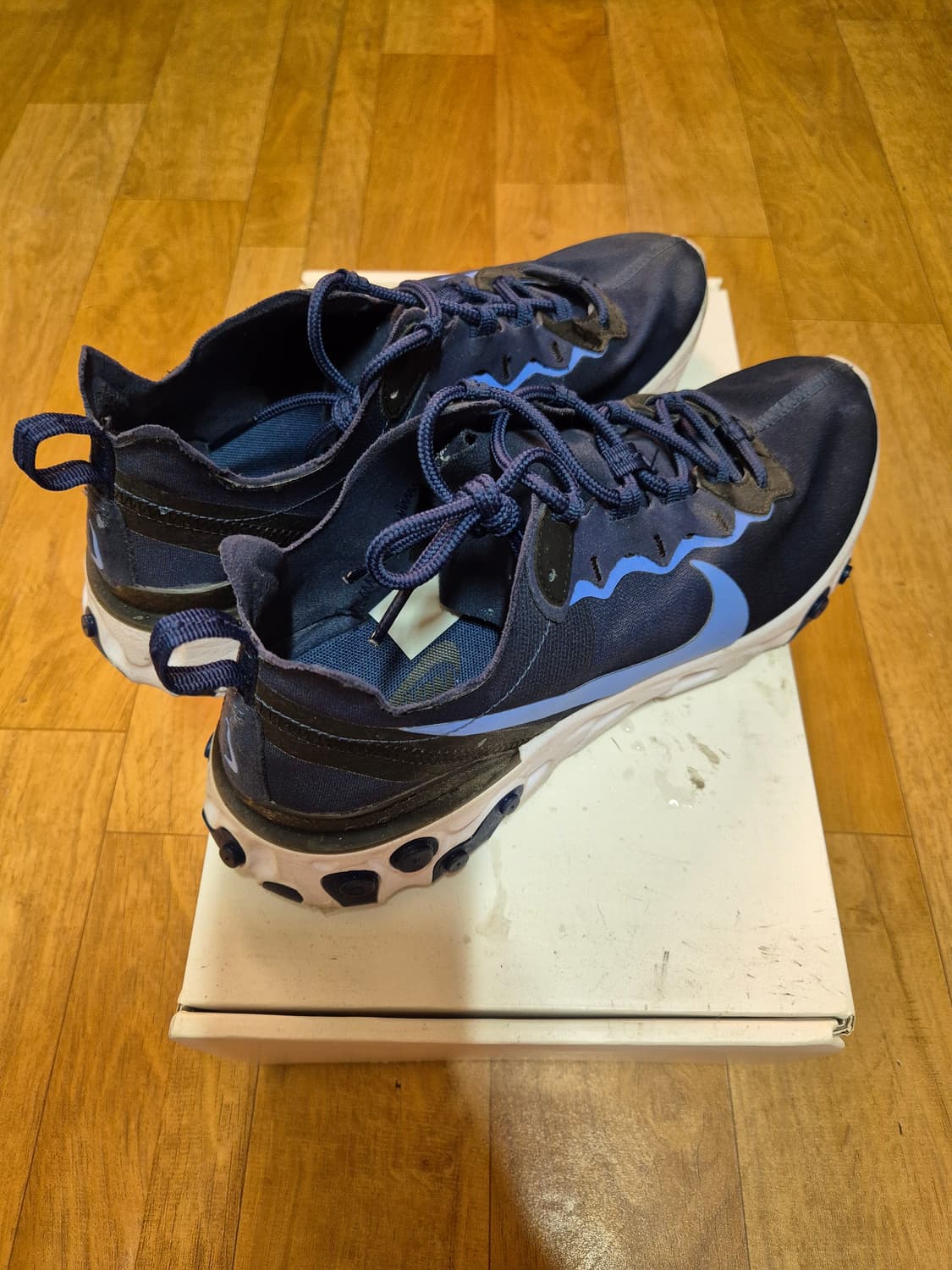 나이키 러닝화 275 상품이미지4