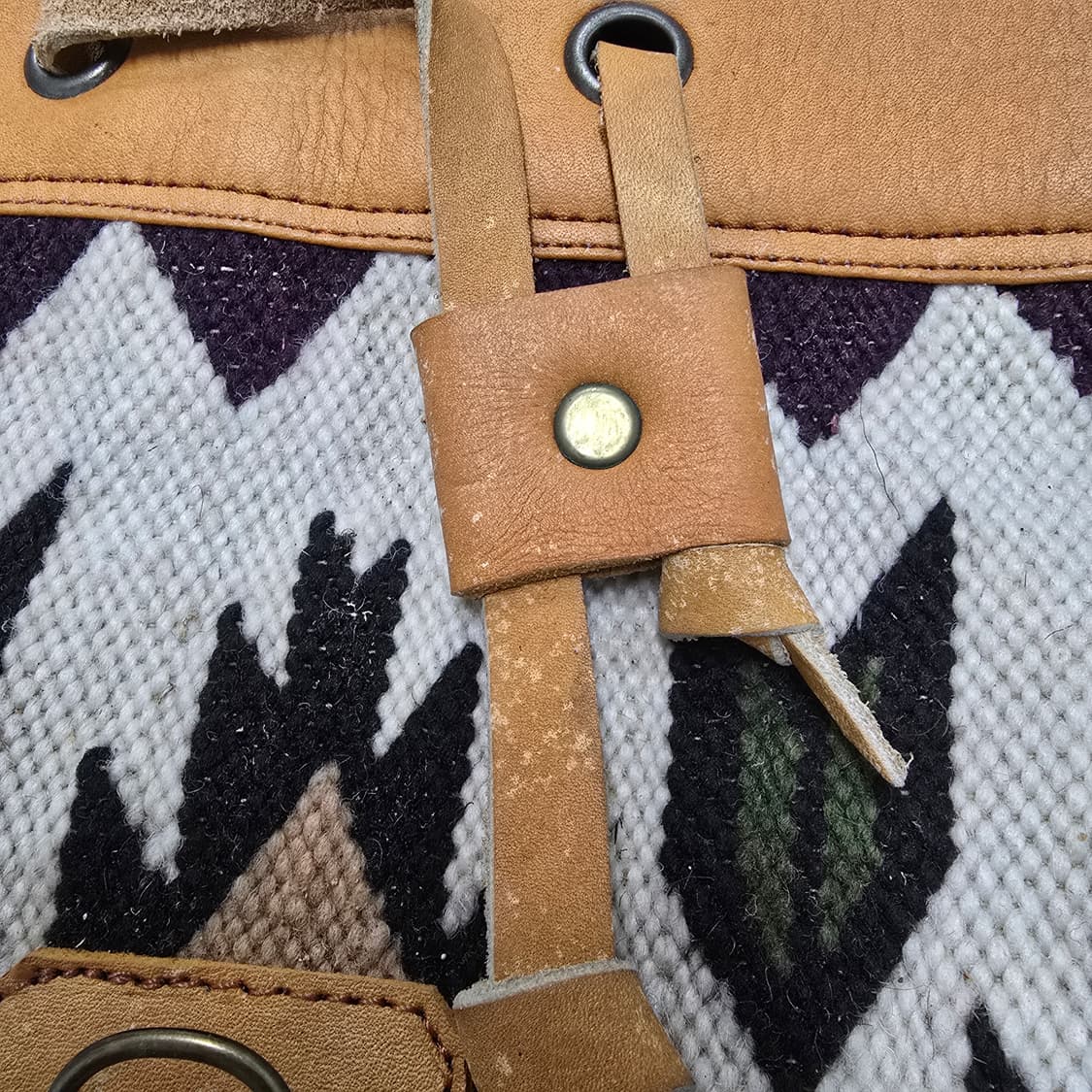 치마요 오르테가 나바호 에스닉패턴 울 가죽 백팩 상품이미지4