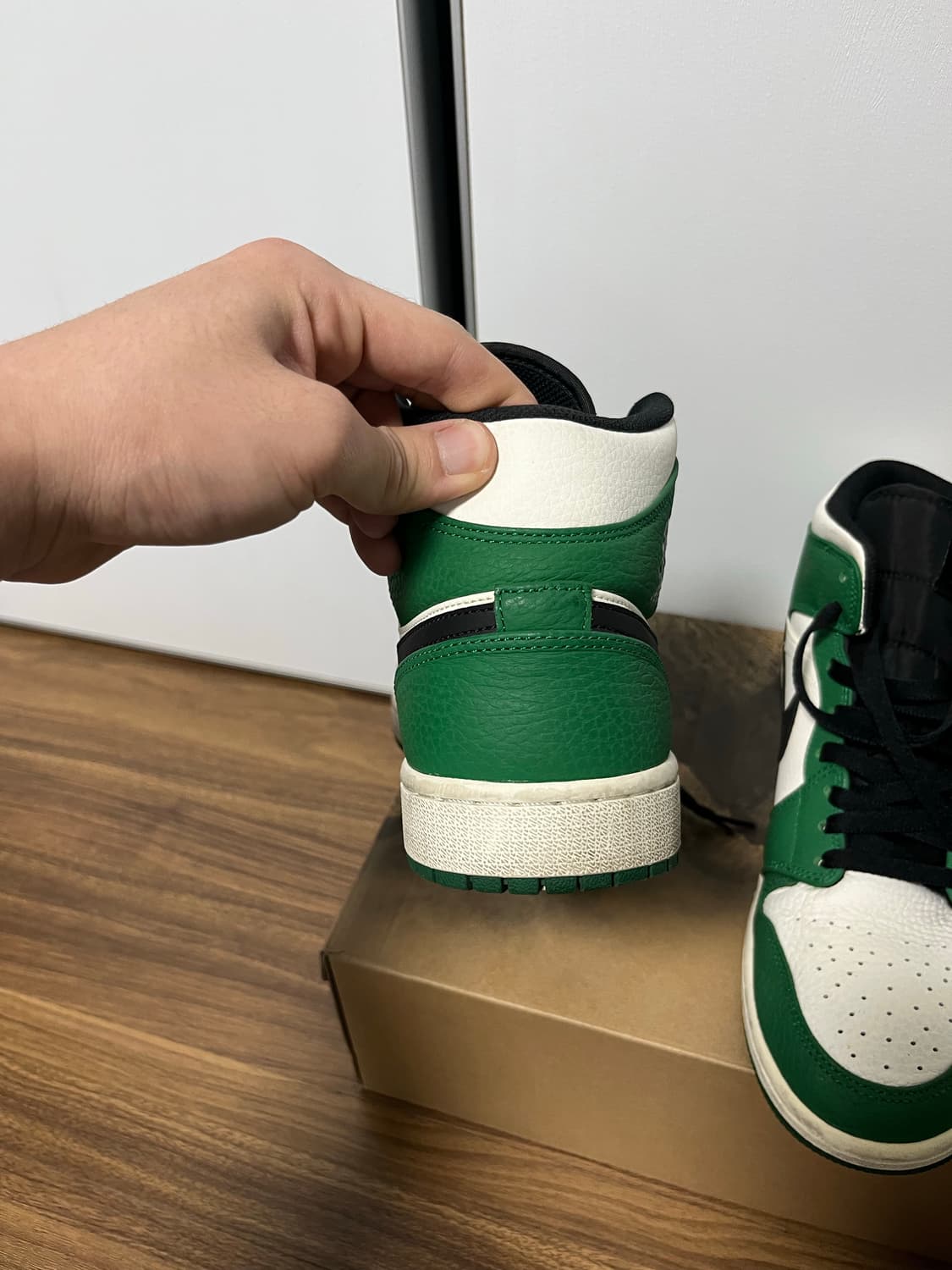 조던1 미드 상품이미지3