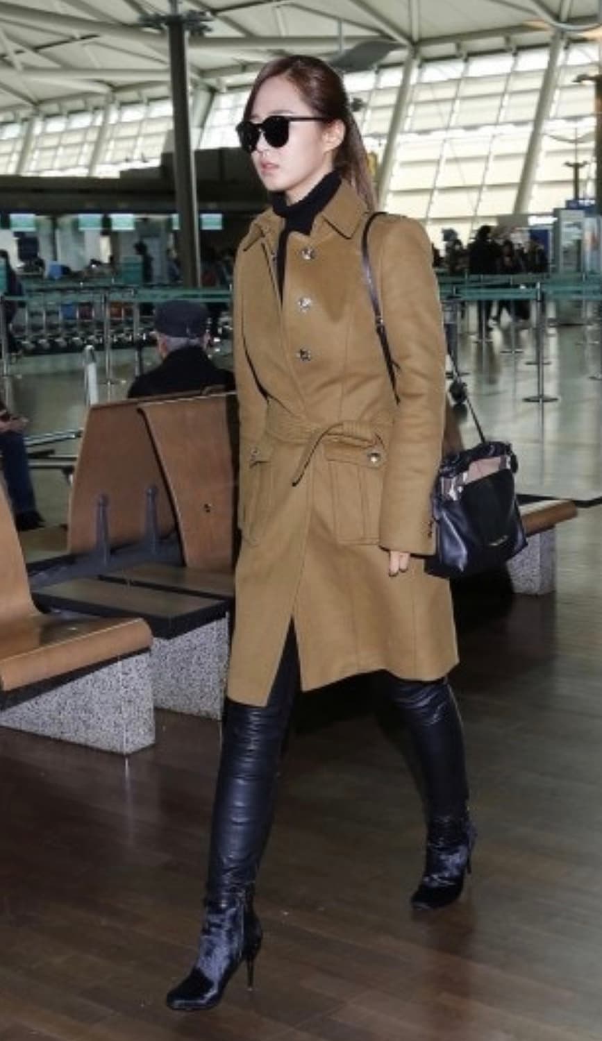 버버리 버킷 리틀 크러쉬 크로스백 상품이미지9