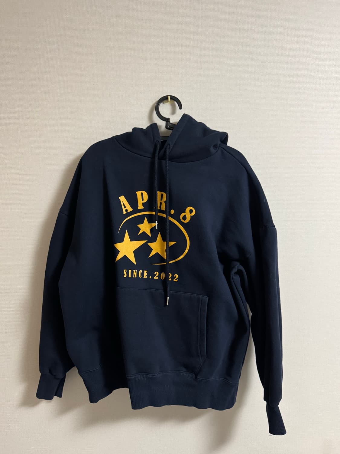 에이프릴에잇 후드티 상품이미지1