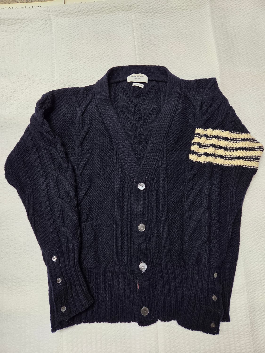 톰브라운 케이블 니트 가디건 상품이미지1
