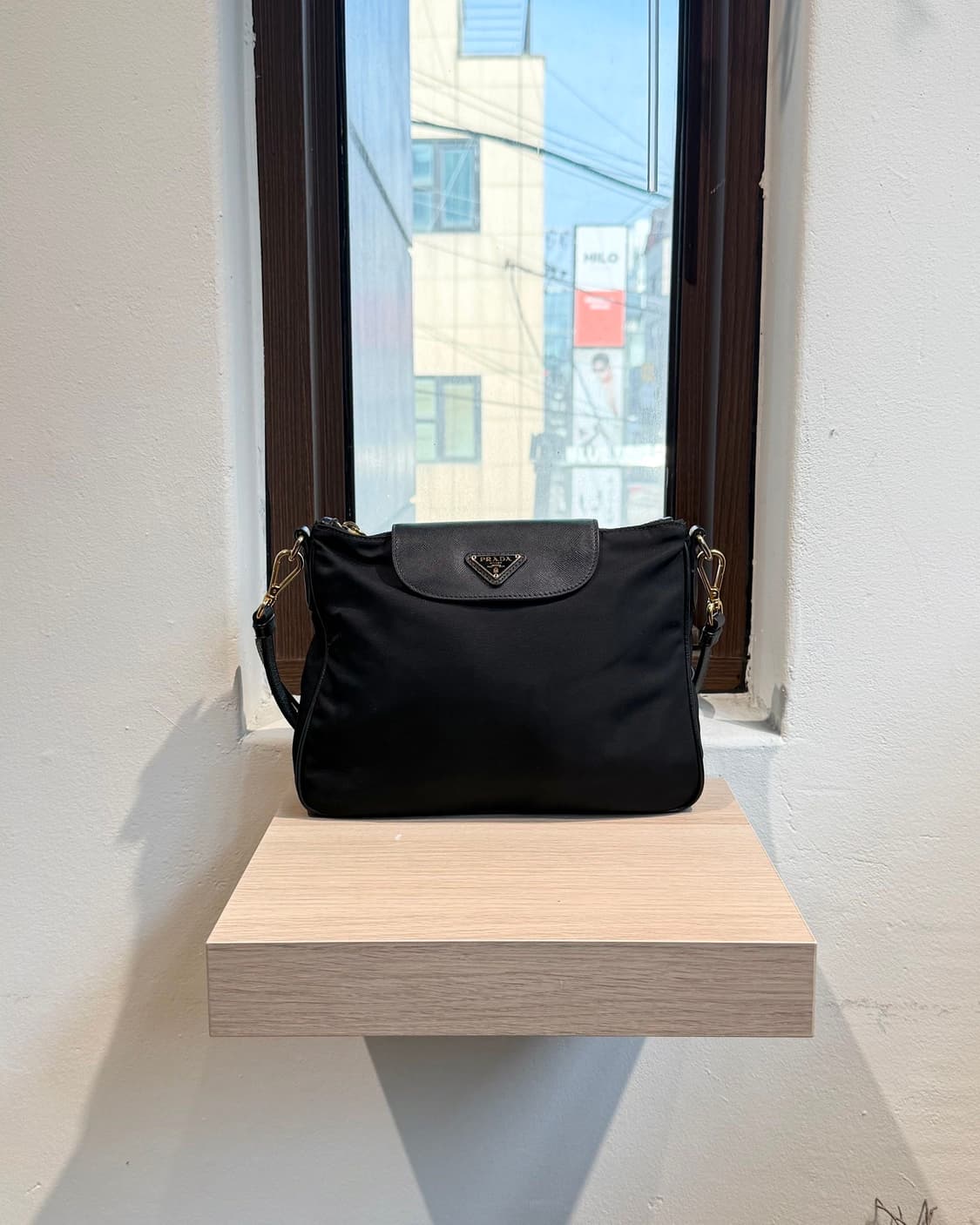 프라다 블랙 사피아노 포코노 크로스백 상품이미지1
