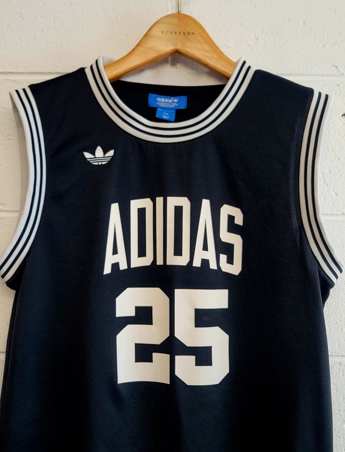 [95.M] 아디다스 X 니고베어 콜라보 농구져지(민소매티셔츠) 판매 상품이미지3