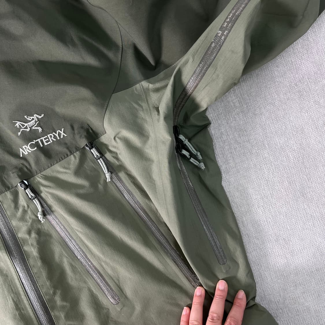 100 아크테릭스 세타 1세대 ar 카키 바람막이 자켓  상품이미지4