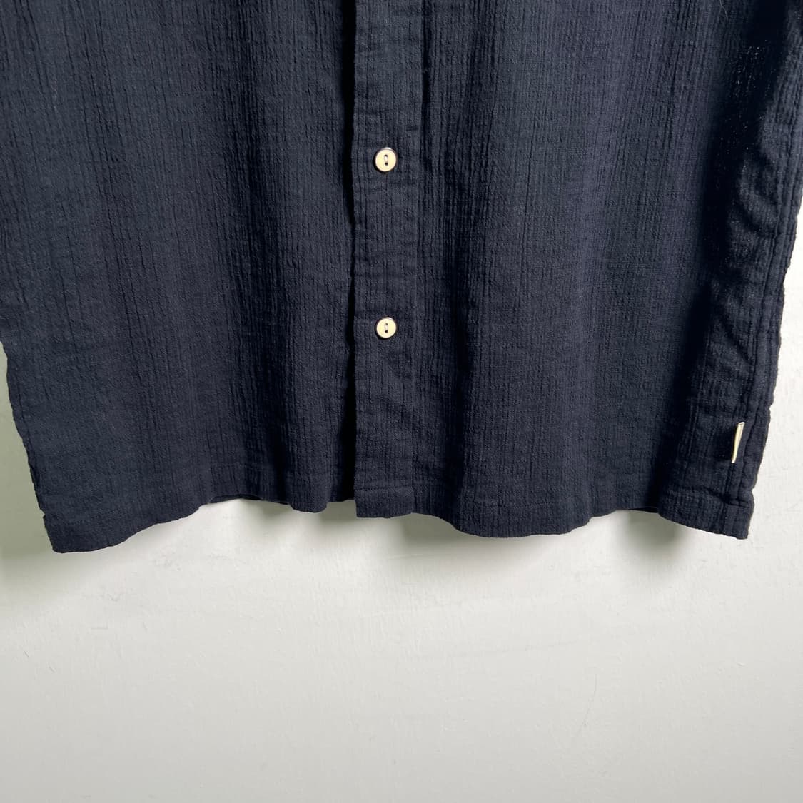 stussy 스투시 블랙 플리츠 반팔 셔츠 M 상품이미지6