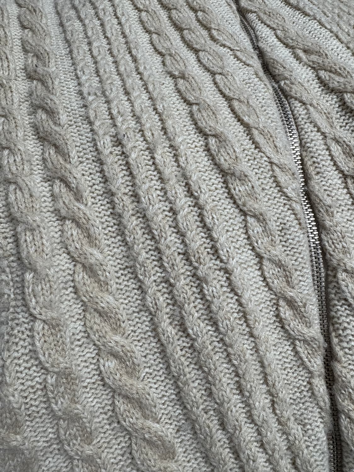 마뗑킴 케이블 니트 가디건 (단종/이제 못구함)  상품이미지3