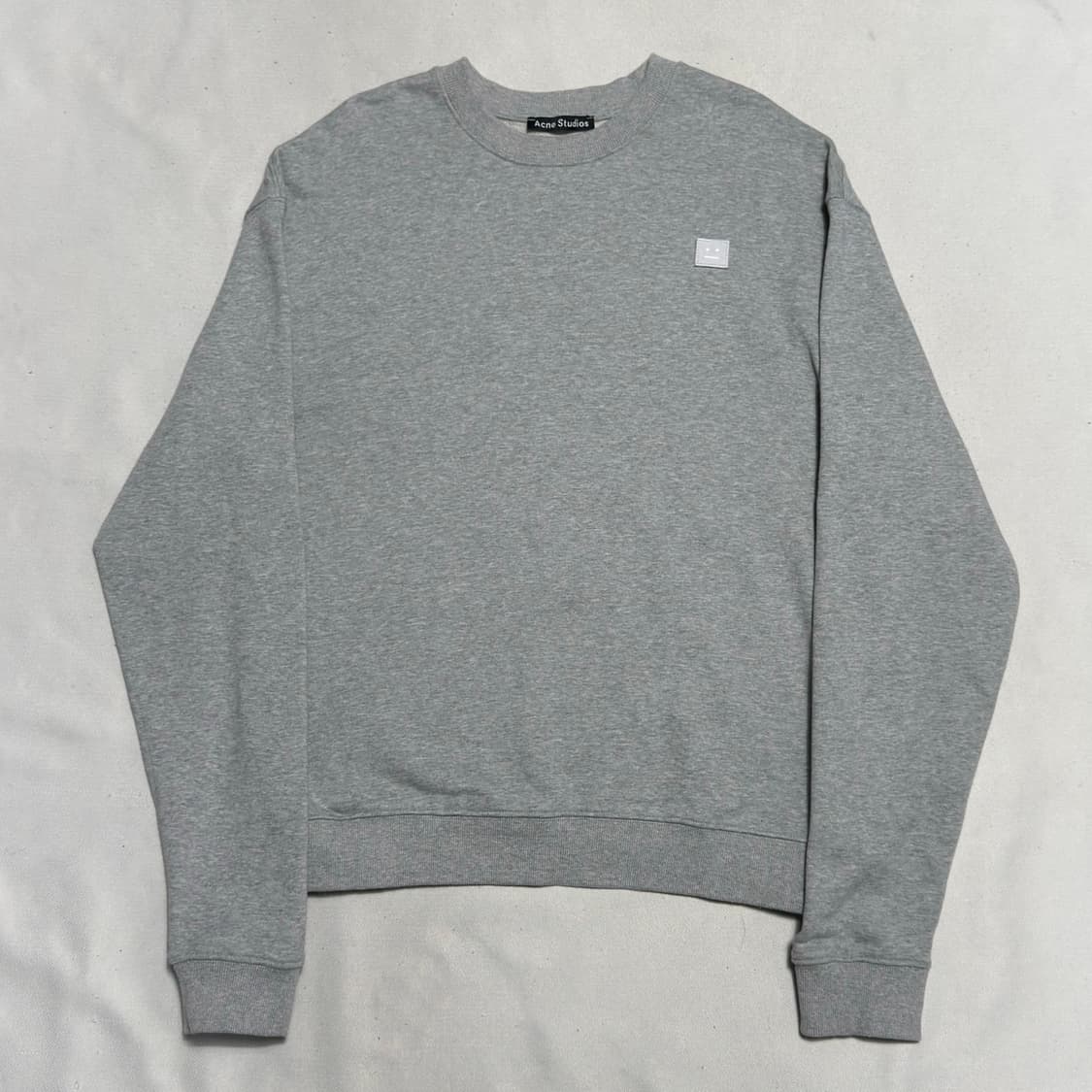 M 아크네스튜디오 페이스 로고 그레이 맨투맨 상품이미지2