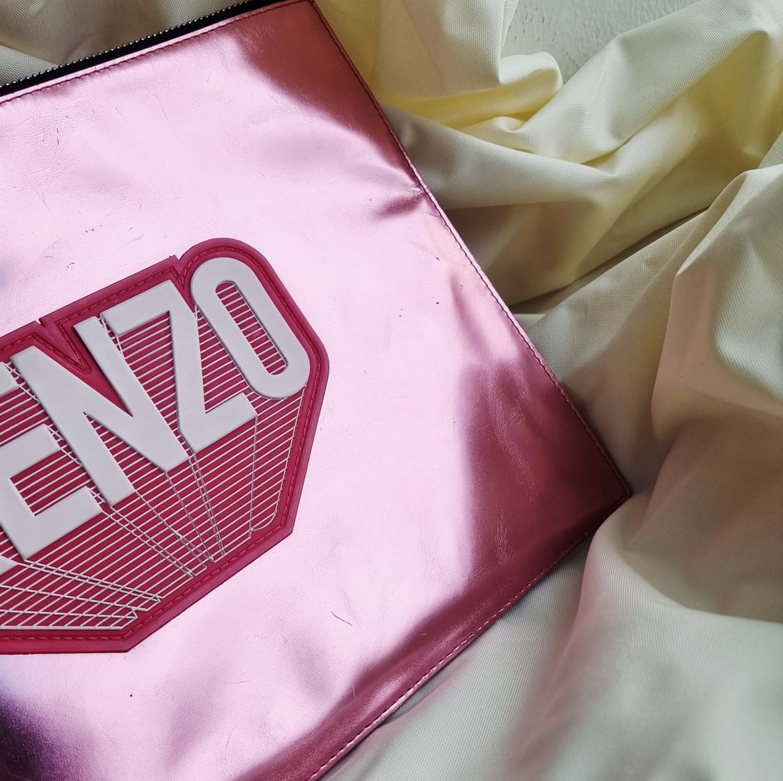 겐조 KENZO 메탈릭핑크 클러치백  상품이미지3