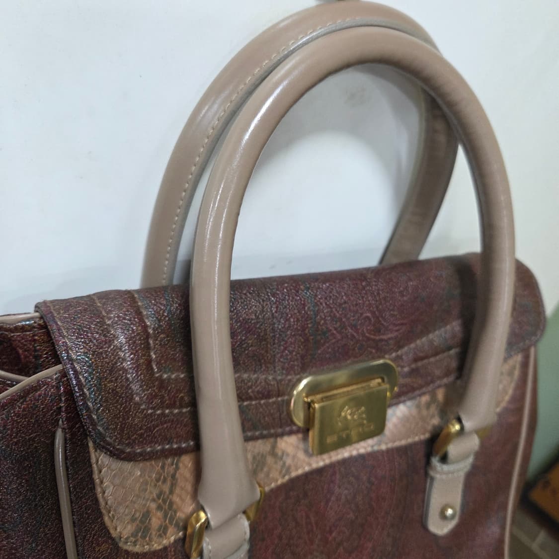 에트로 골드버클 토트백 상품이미지2