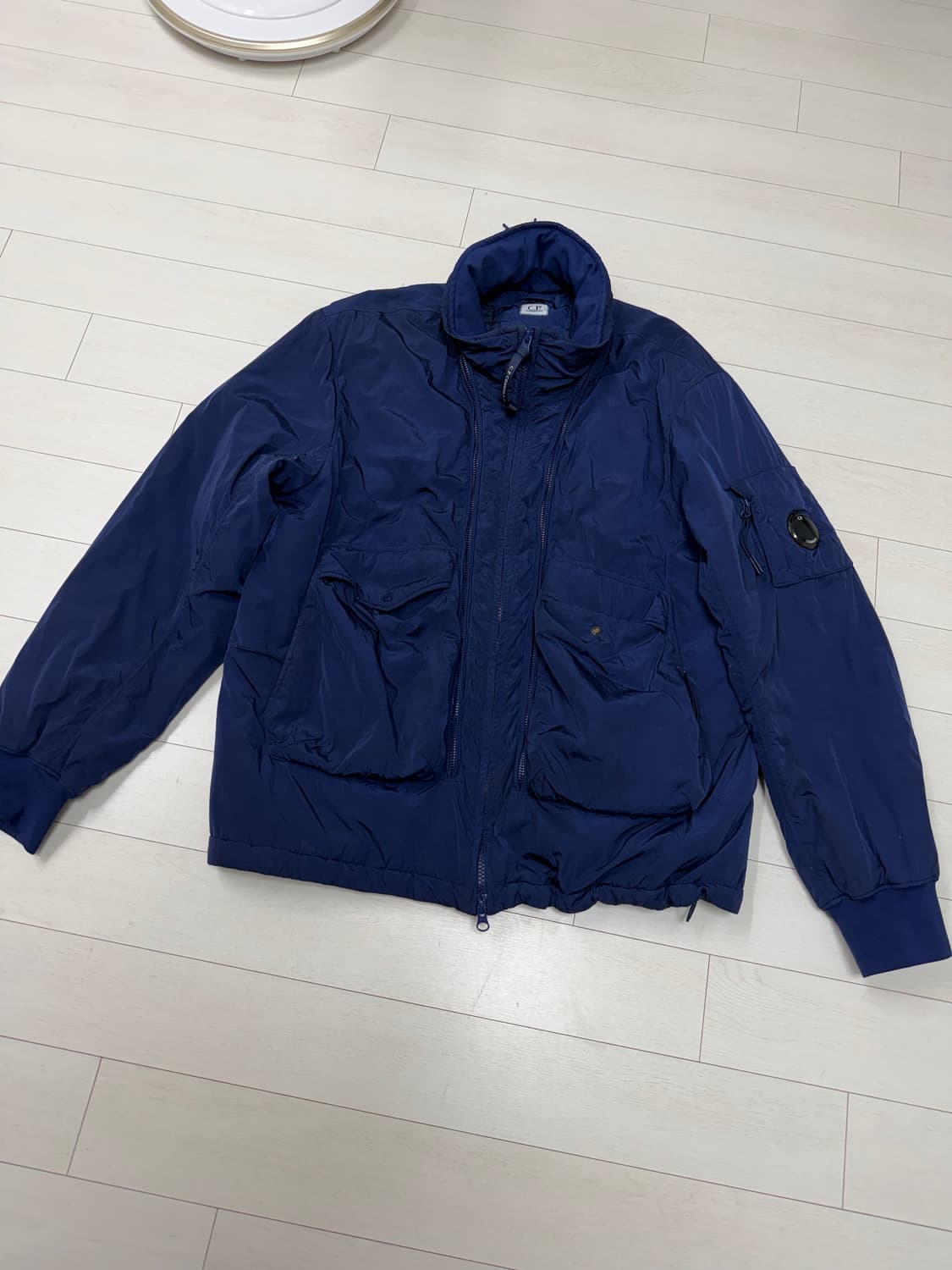 cp컴퍼니 chrome-r 자켓 100 사이즈  상태 9.5/10  사진 상품이미지1