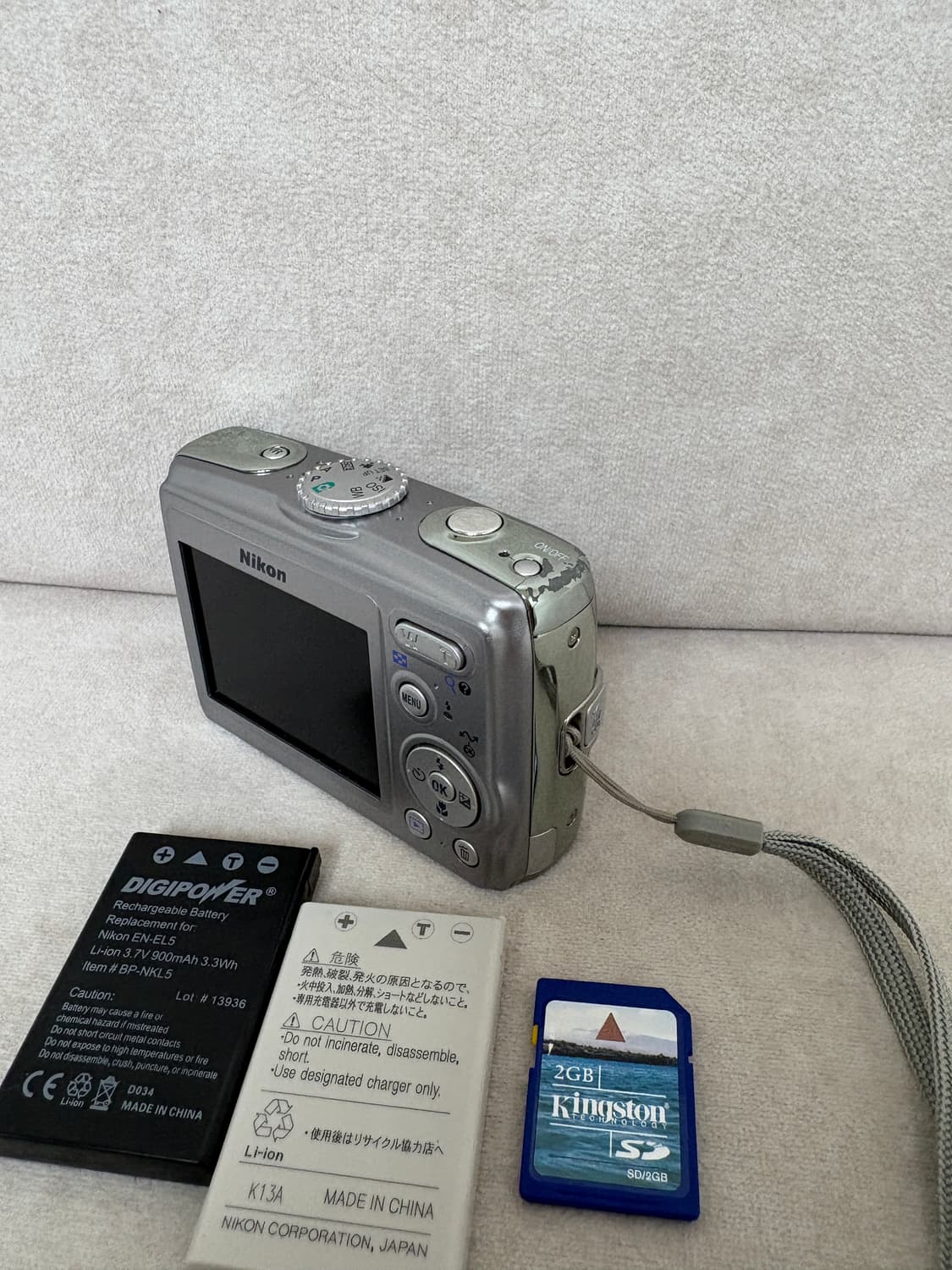 니콘 쿨픽스 P4 Nikon coolpix P4 빈티지카메라 상품이미지3