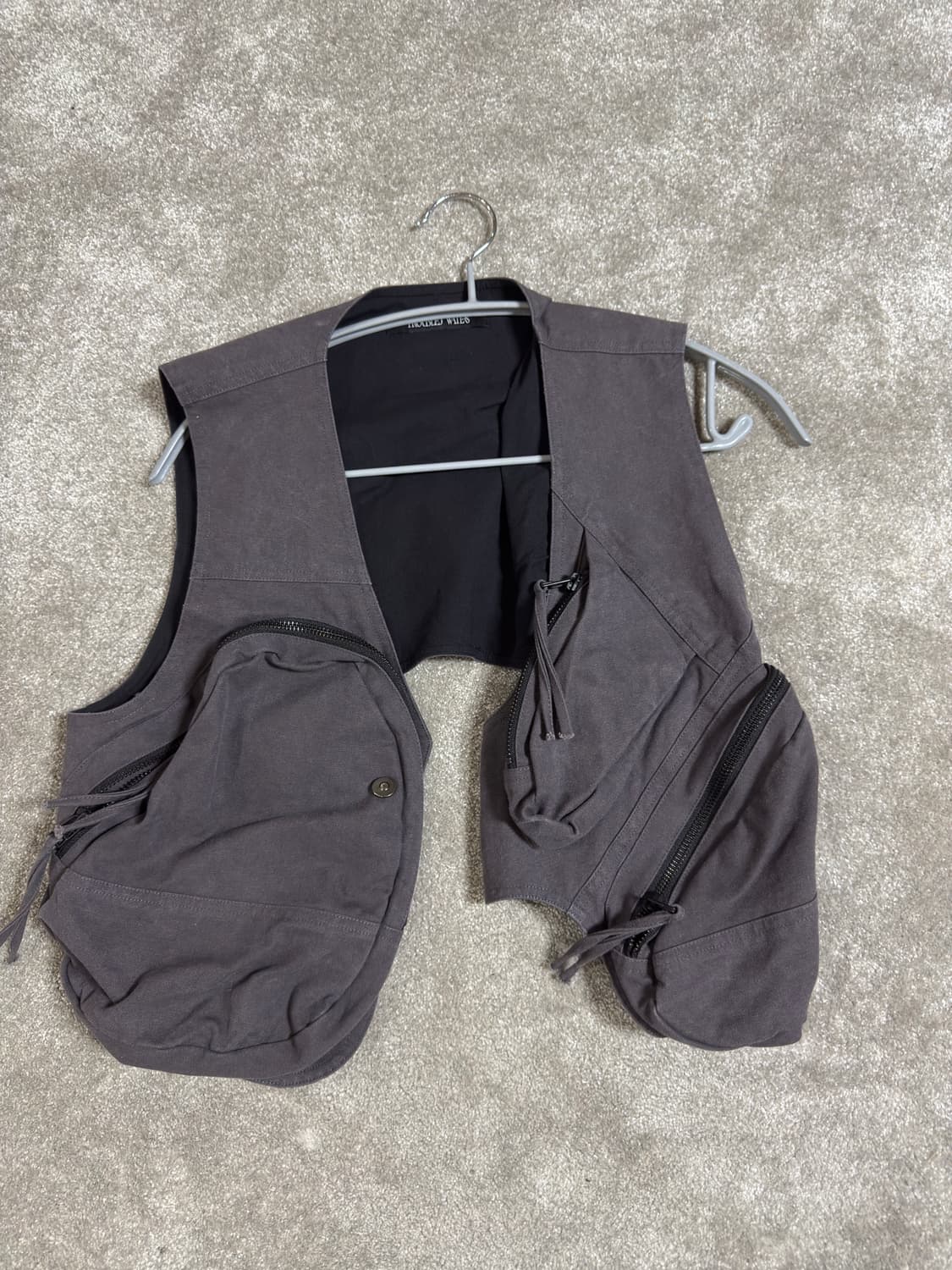 troubled waters vest 상품이미지1