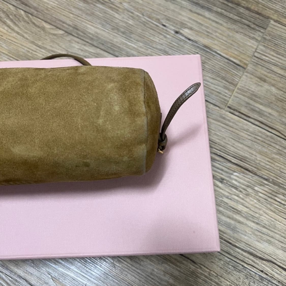 미우미우 스웨이드백 상품이미지5