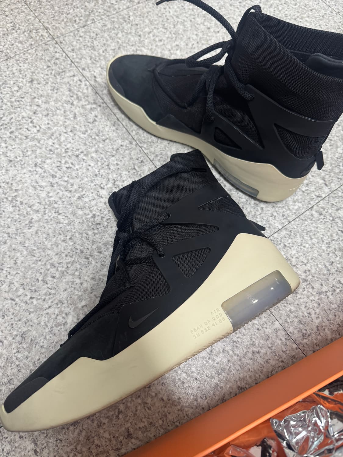 나이키 에어 피어오브갓 280사이즈 팝니다 상품이미지1