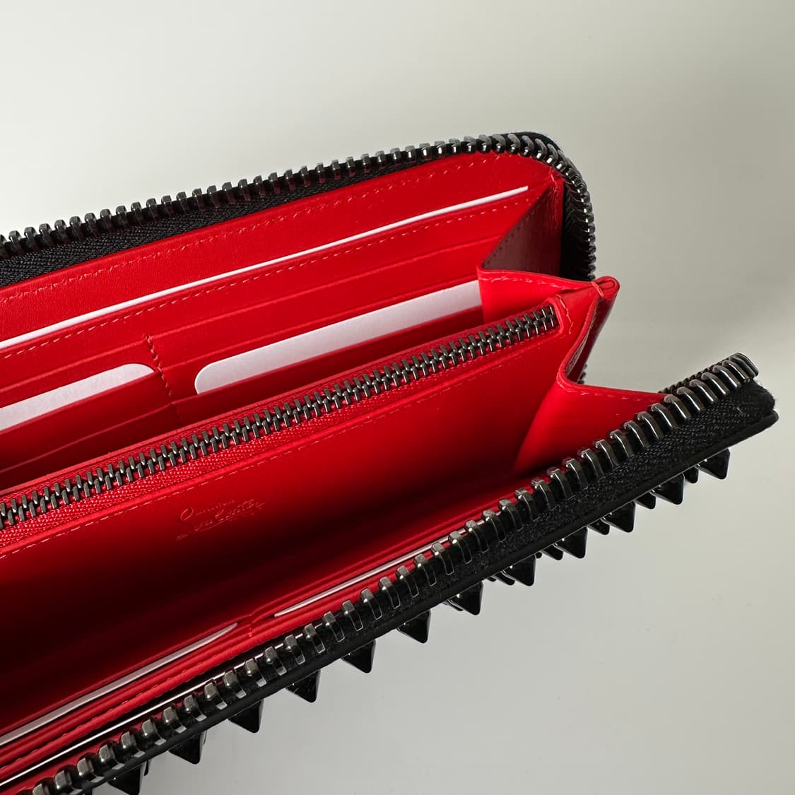 크리스찬 루부탱 파네토네 장지갑 상품이미지2