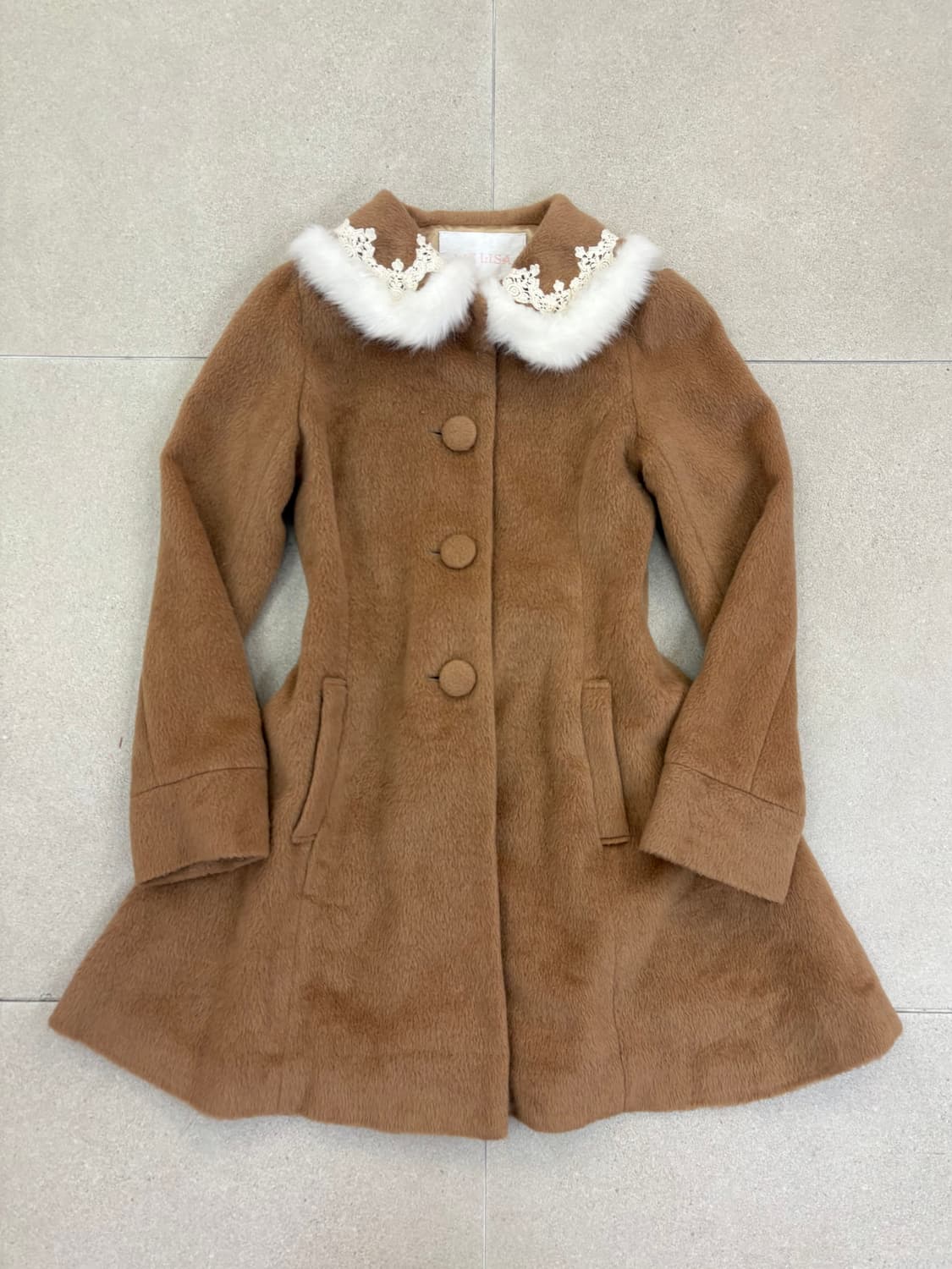 리즈리사 베이지 코트 상품이미지1