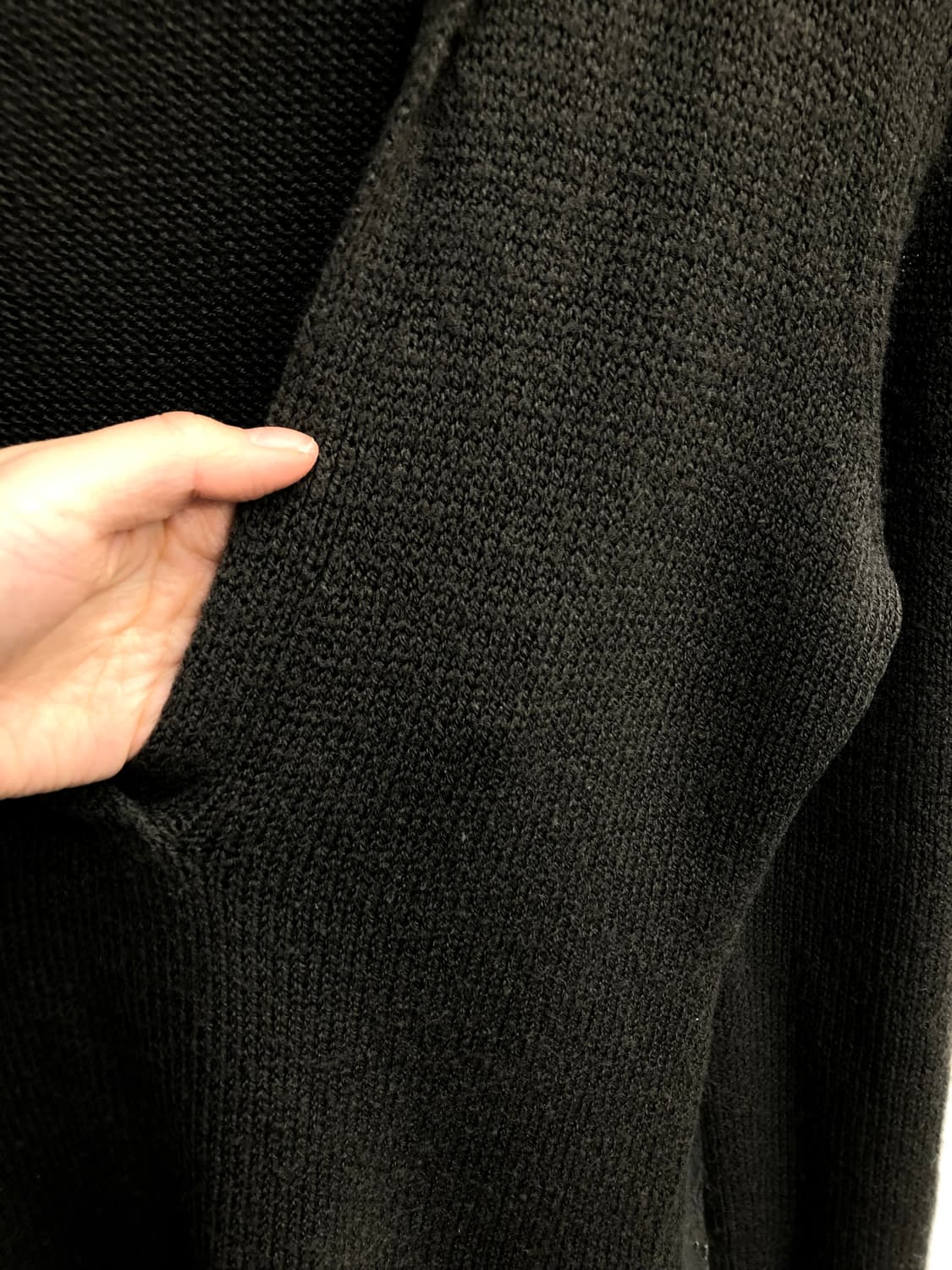 deep v-neck knit 상품이미지5