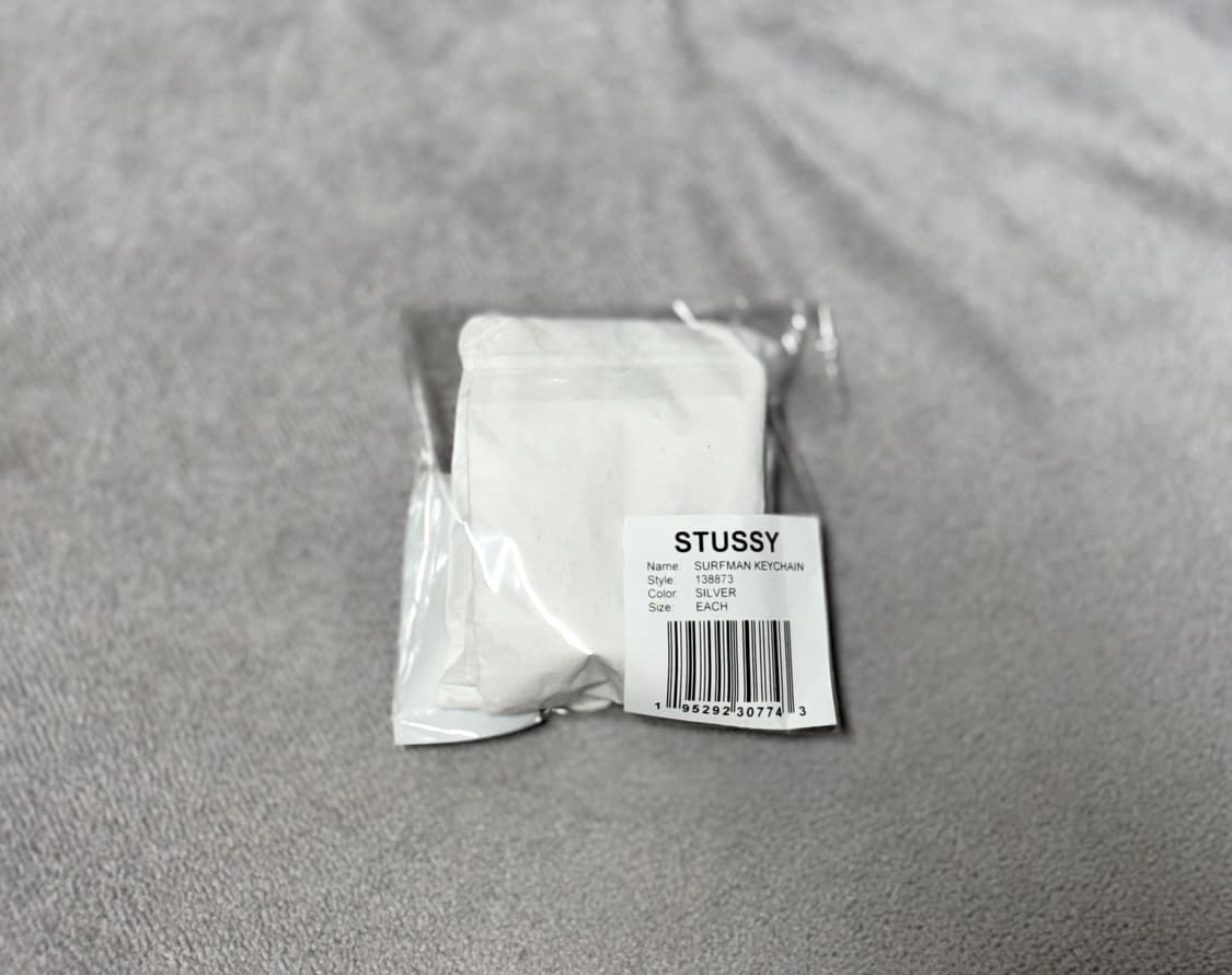 스투시 서프맨 키체인 실버 상품이미지2