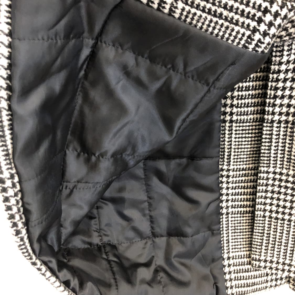 DKNY 누빔안감 체크 체스터코트 100 사이즈  상품이미지5