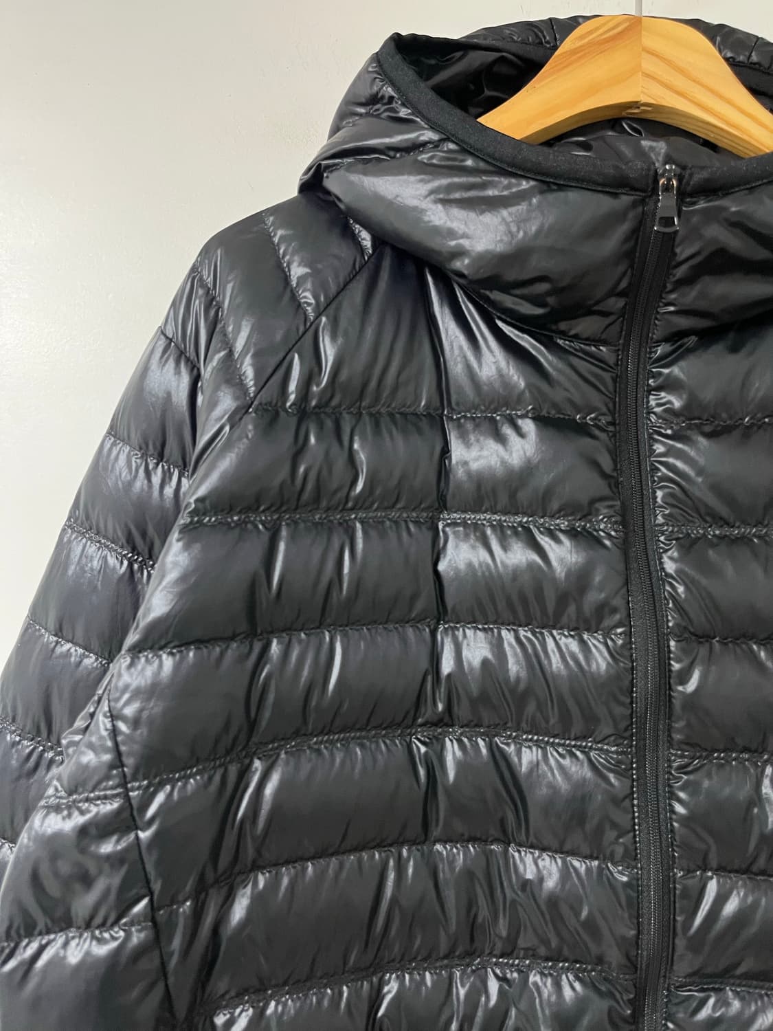 유니클로 경량패딩 후드 상품이미지3