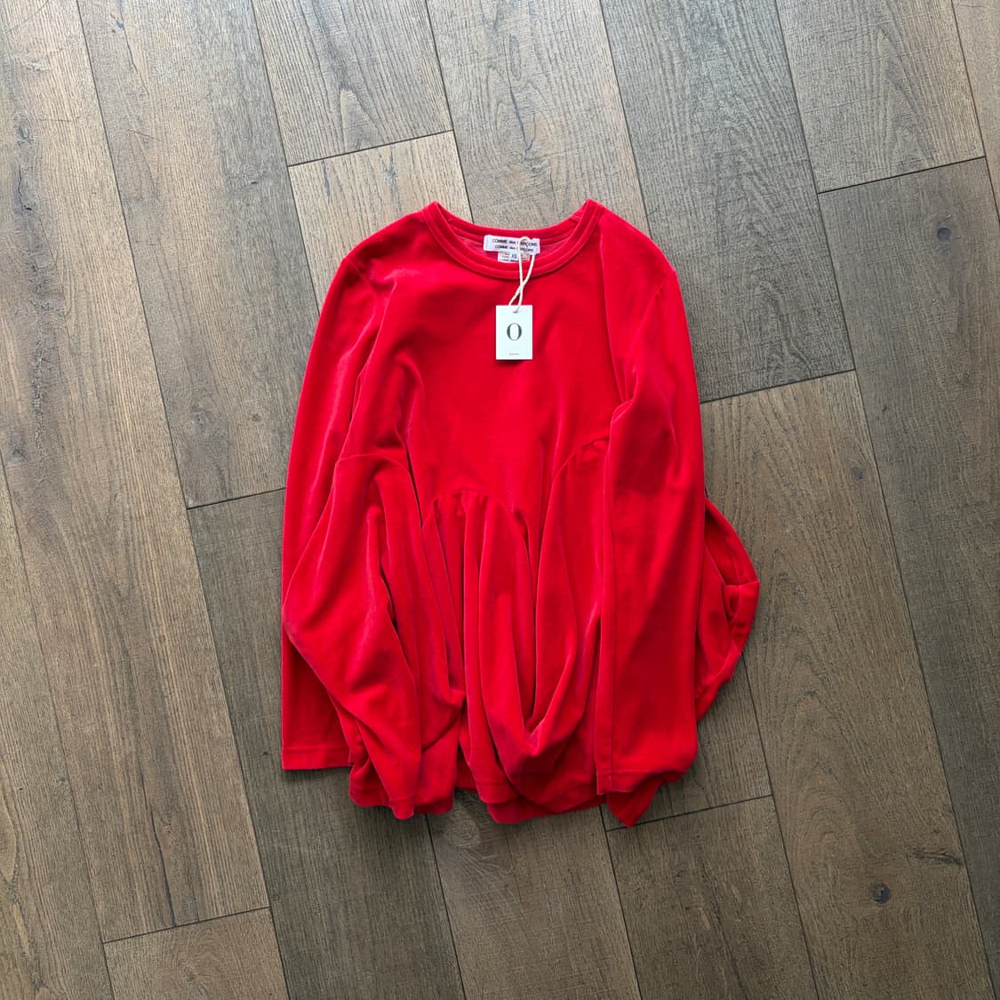 Red Transformed Velour Blouse 상품이미지1