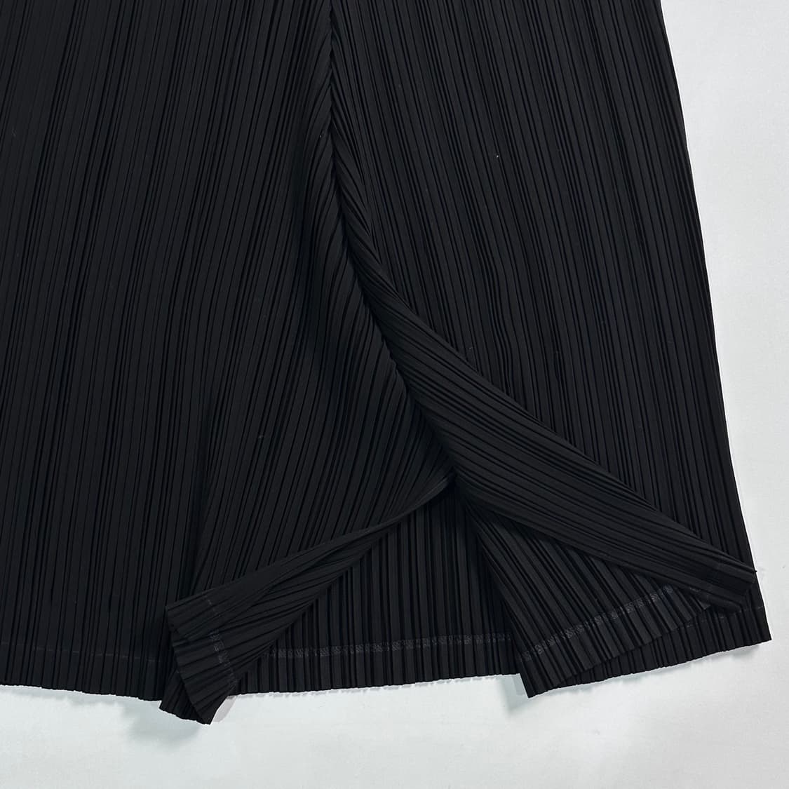 이세이미야케 플리츠플리즈 블랙 플리츠 스커트  상품이미지4