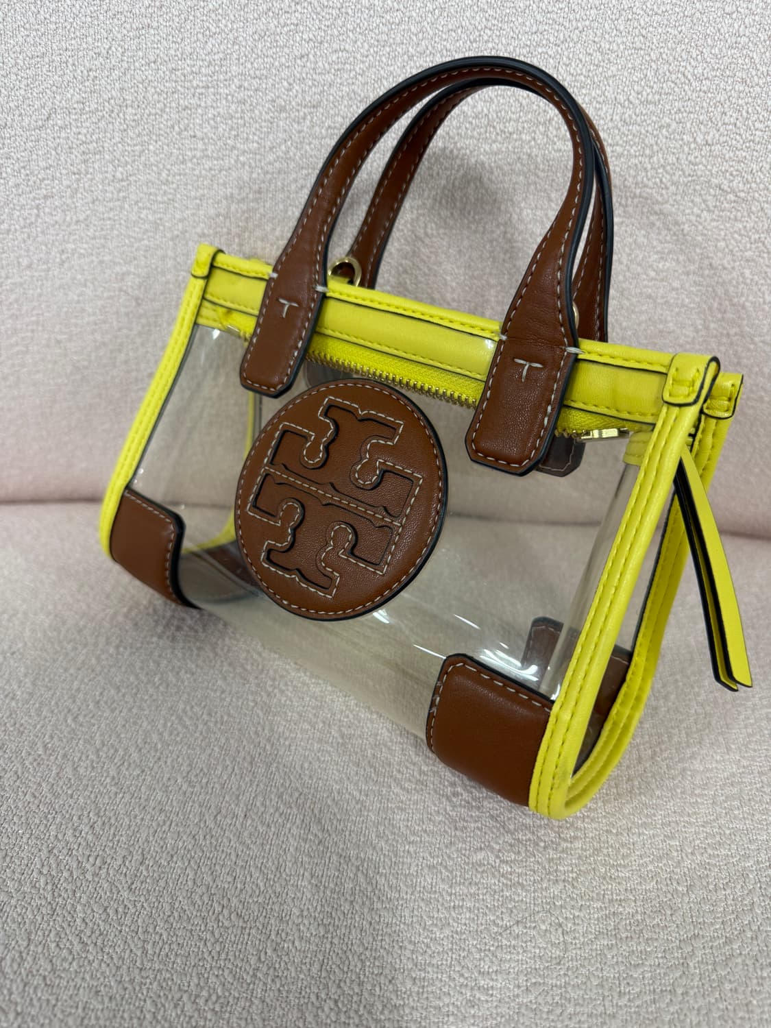 토리버치 투명 PVC + 레더 미니 토트백 상품이미지3