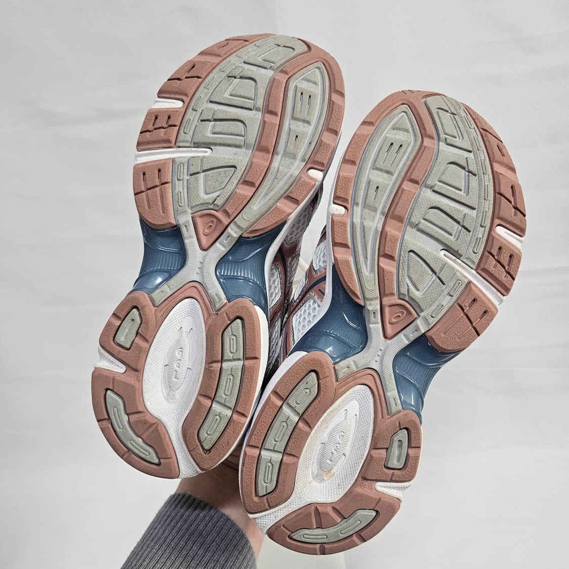 아식스 젤 1130 스니커즈 225 상품이미지4