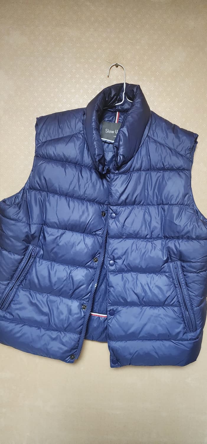 슬로우 어반 남성 패딩조끼 새급110 새거급상태 최상 상품이미지5