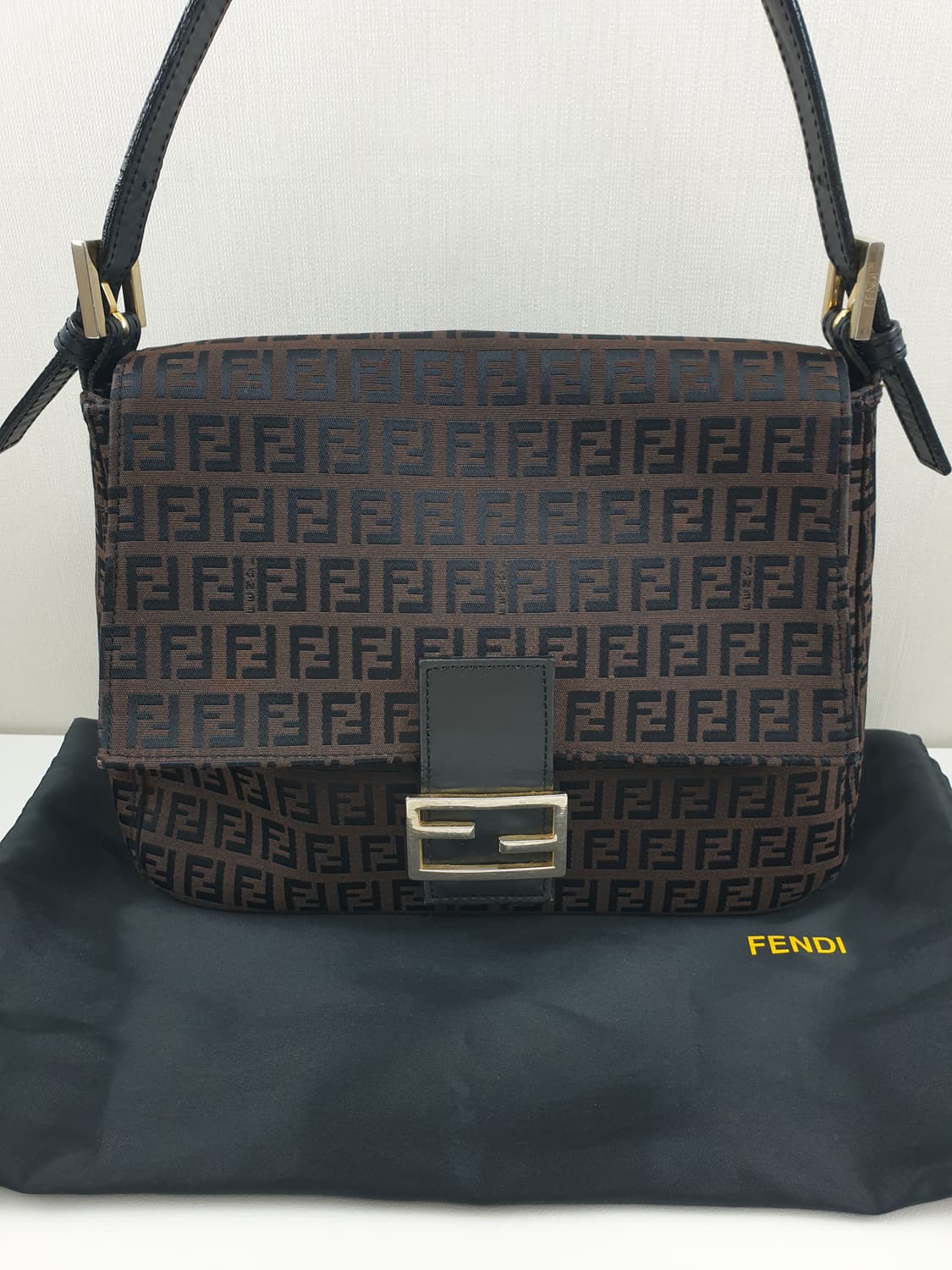 펜디 맘마 바게트백 상품이미지8