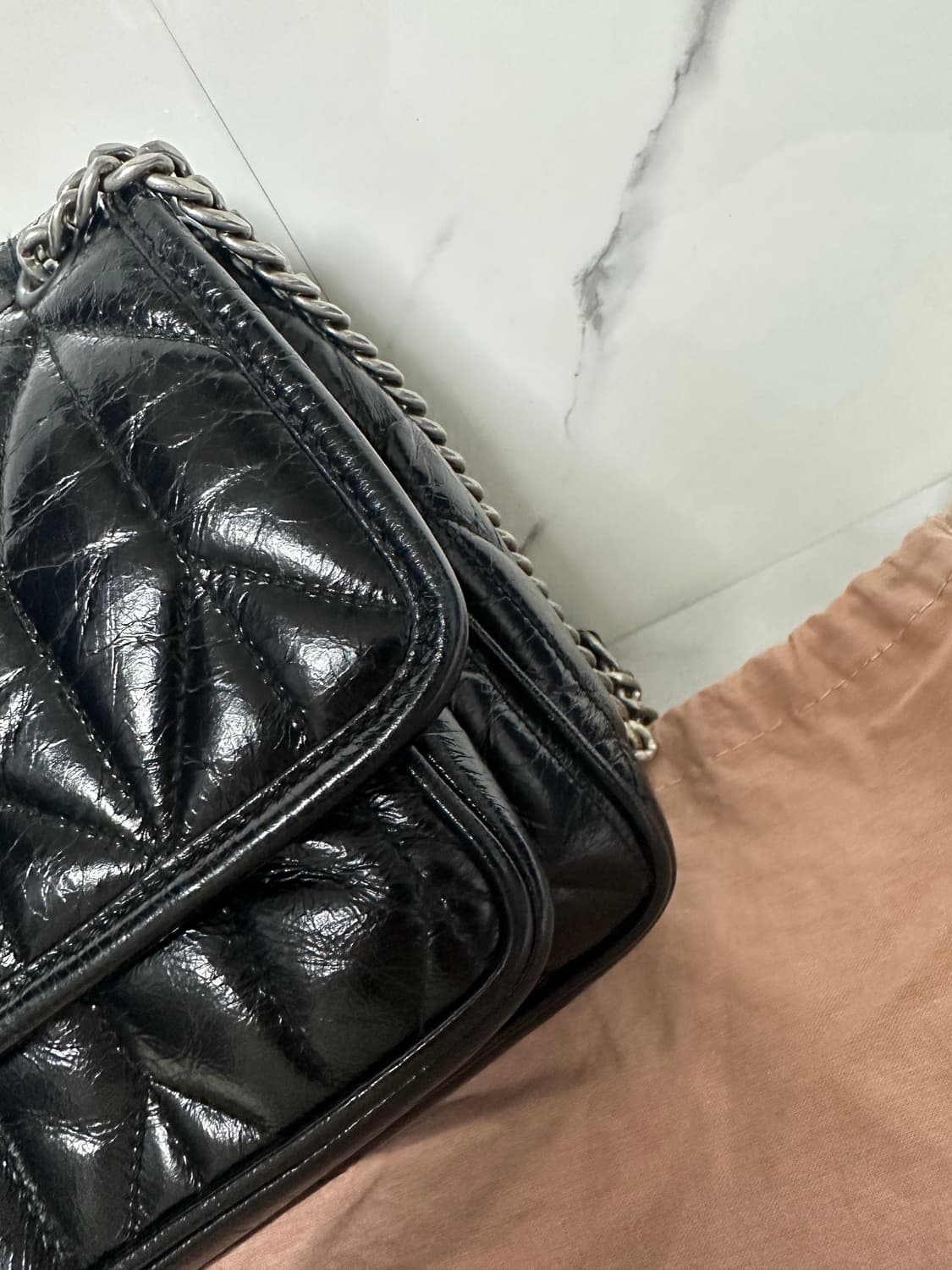 [A+ 정품] 미우미우 마테라쎄 체인 크로스백 상품이미지6