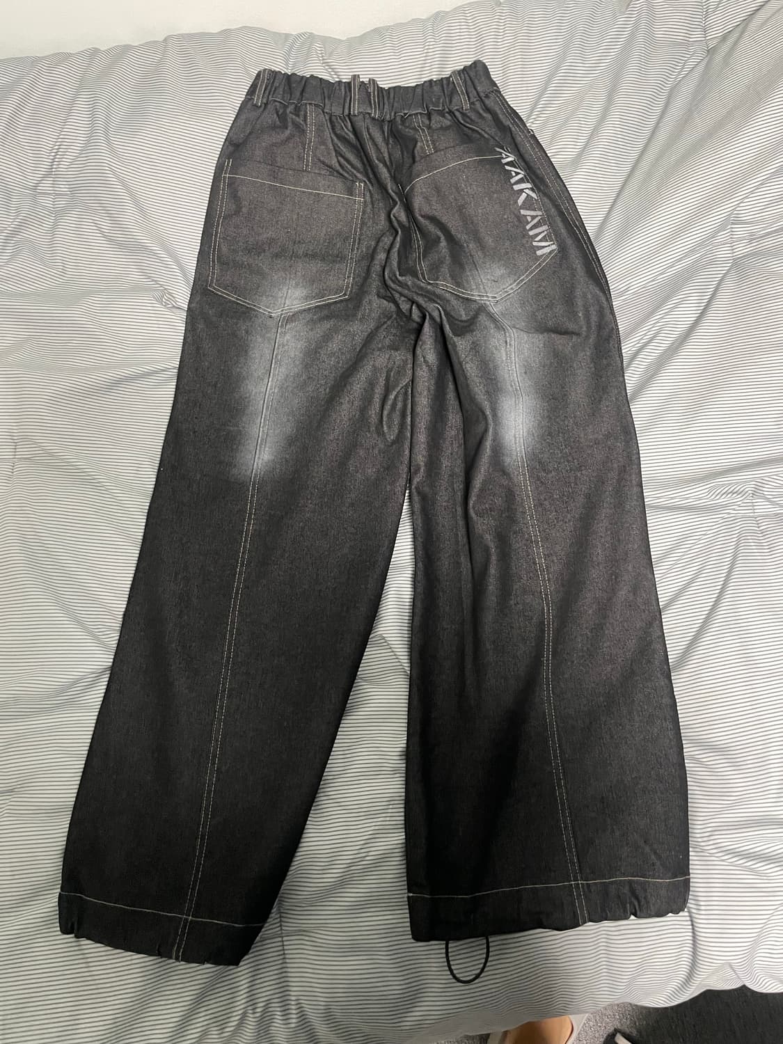 아캄 데님 Sprayed Denim Pant 상품이미지2