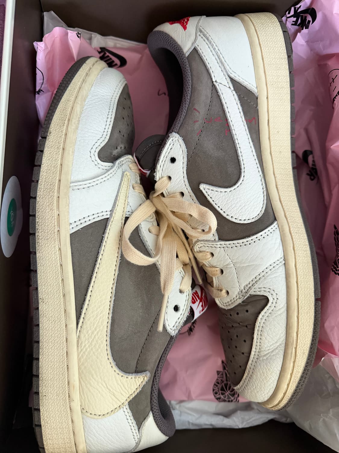 조던 1 x 트래비스 스캇 레트로 로우 OG SP 세일 앤 리저록 상품이미지4