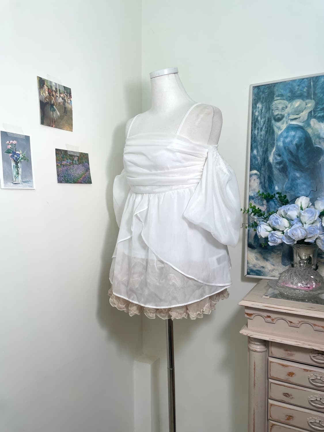white chiffon draping off-shoulder blous 상품이미지3