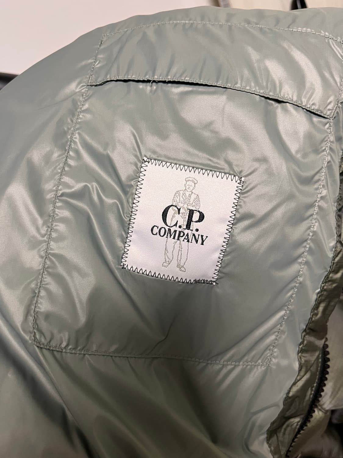 Cp컴퍼니 dd쉘 다운 올리브 54사이즈 상품이미지5