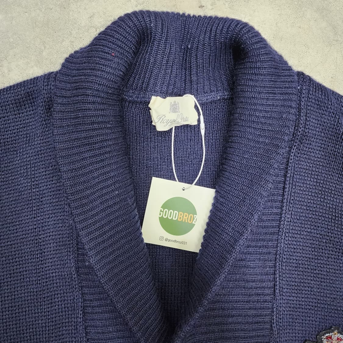 로얄 플레이트 숄카라 금장 니트 가디건 상품이미지3