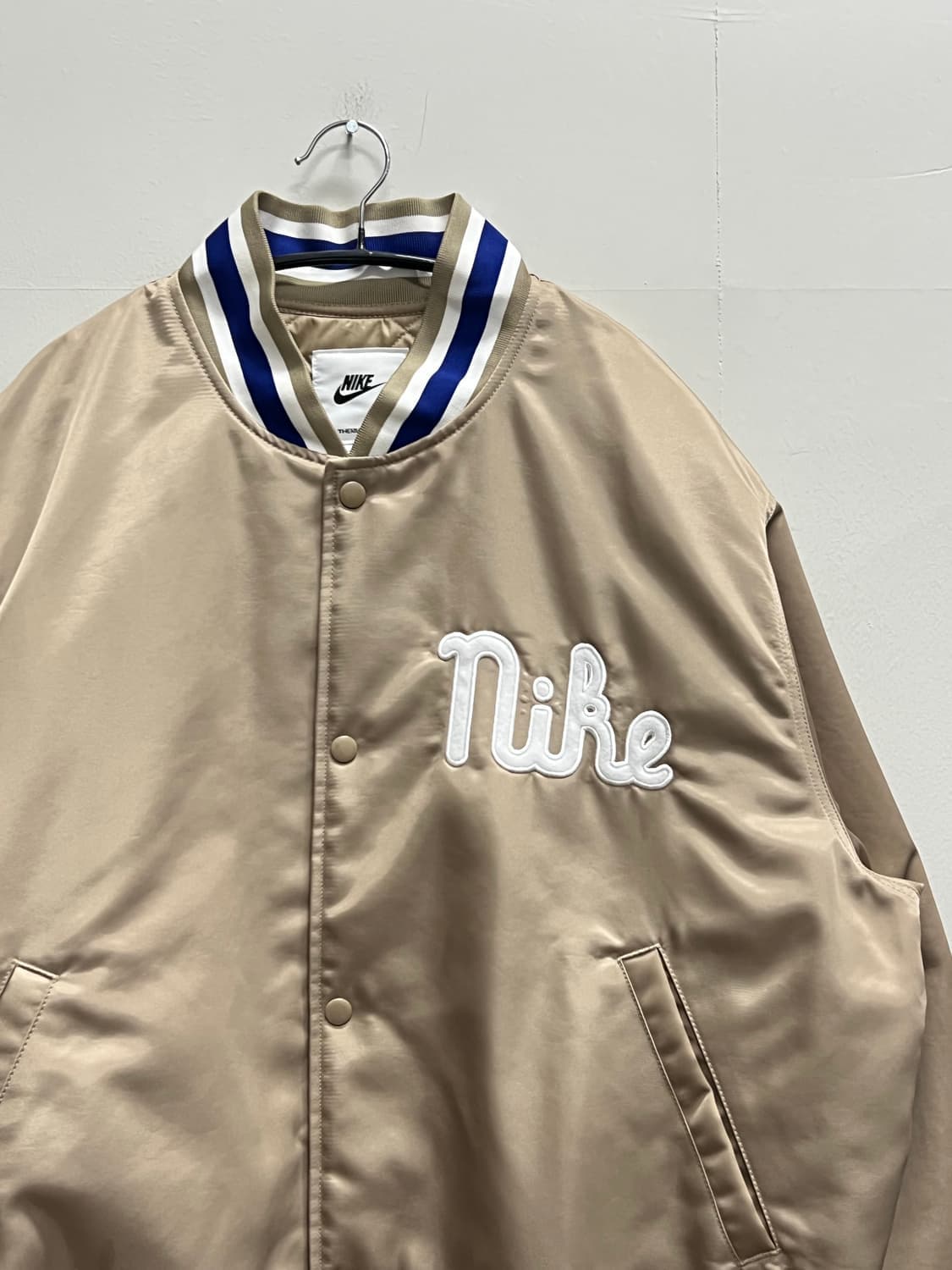 (XXL) 나이키 덕아웃 루즈 새틴 자켓 베이지 상품이미지3