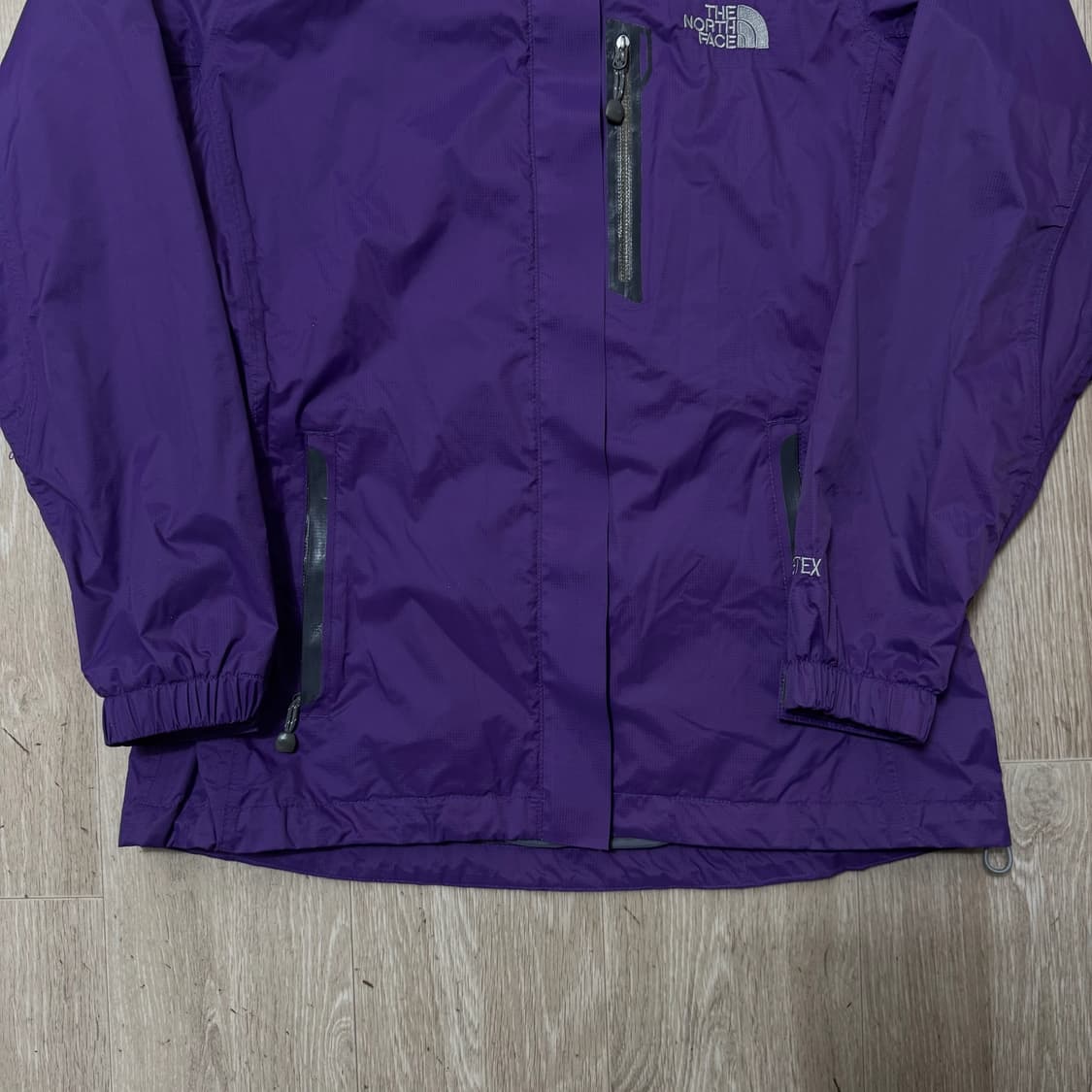 노스페이스 여성 고어텍스 바람막이 자켓 M/95  상품이미지4