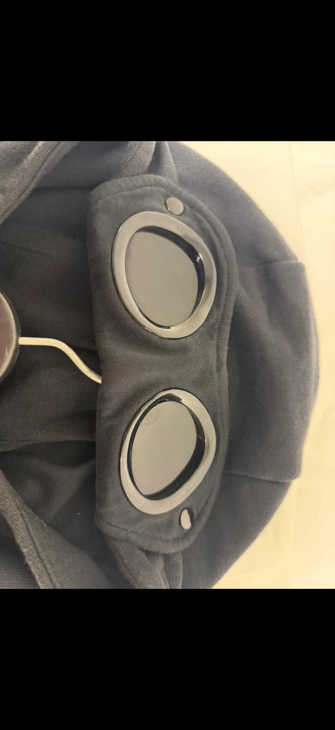 C.P. Company 고글 후드 하프집업 블랙 상품이미지2